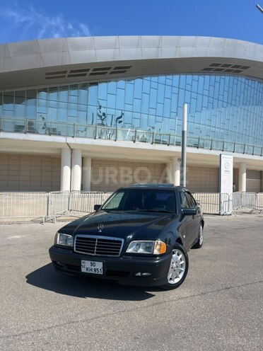 Mercedes C 200-8