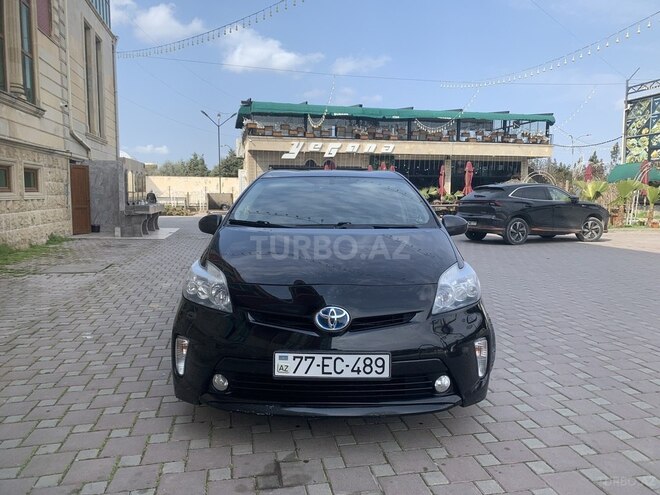 Toyota Prius-4
