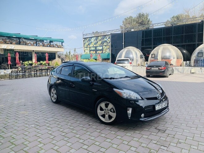 Toyota Prius-2