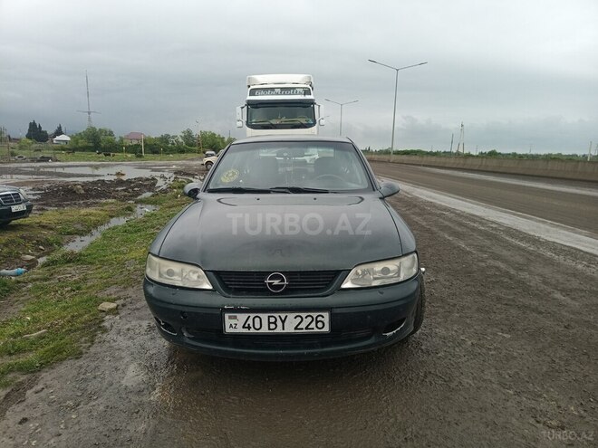 Opel Vectra-12