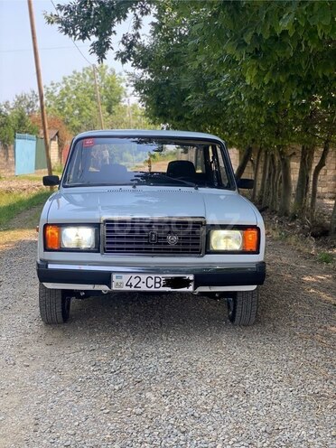 LADA (VAZ) 2107-1