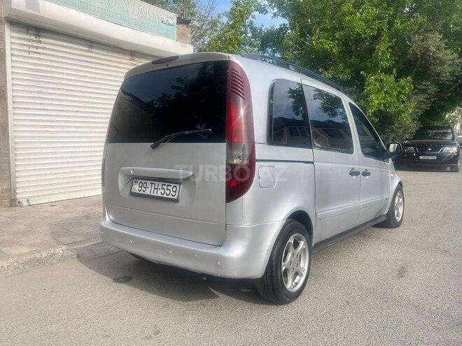Mercedes Vaneo-4