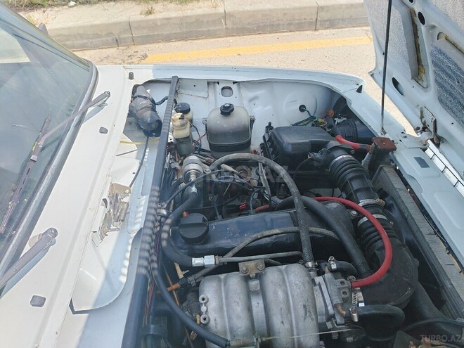 LADA (VAZ) 2107-2