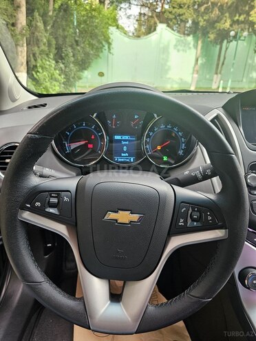 Chevrolet Cruze-8