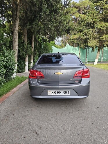 Chevrolet Cruze-2