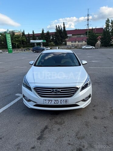 Hyundai Sonata-1