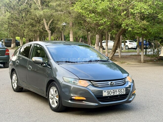 Honda Insight-3