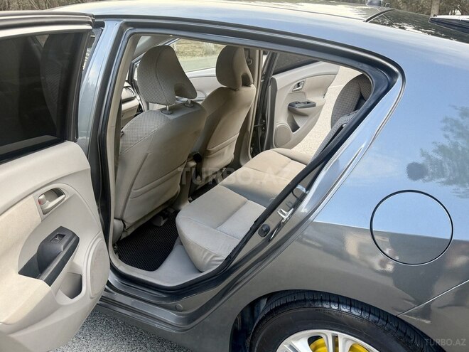 Honda Insight-10