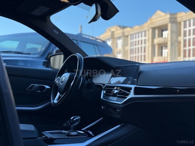 BMW 330-13