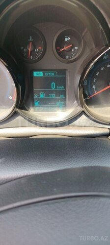 Chevrolet Cruze-12