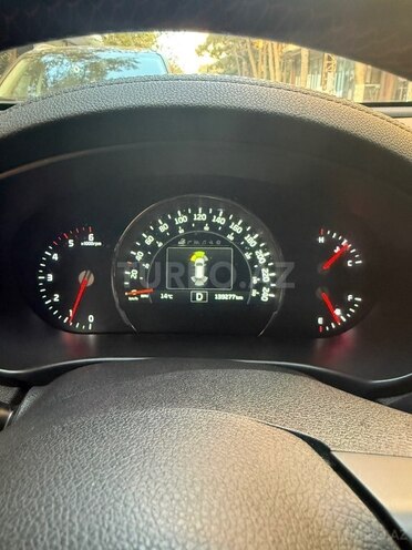 Kia Sorento-9