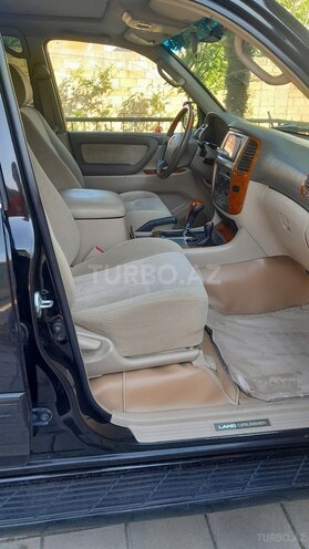 Toyota Land Cruiser-10