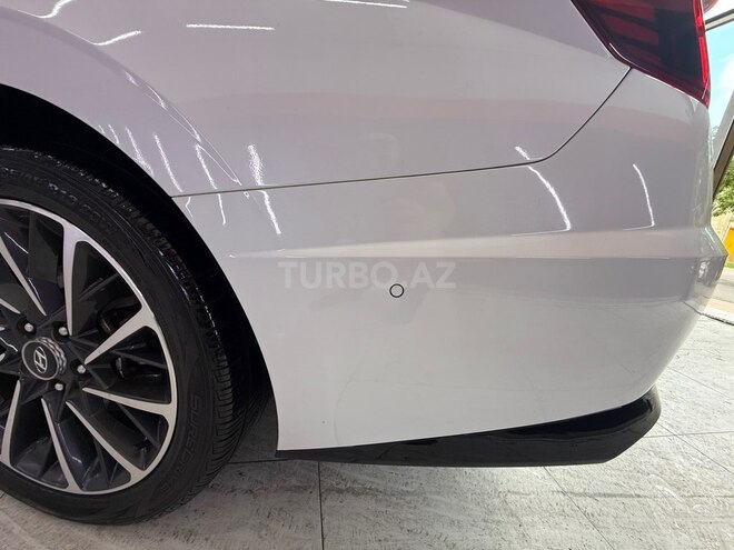 Hyundai Sonata-12