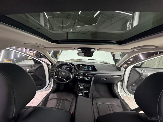 Hyundai Sonata-15