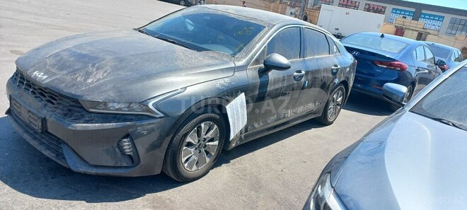Kia K5-12