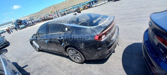 Kia K5-14