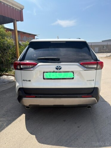 Toyota RAV4-2