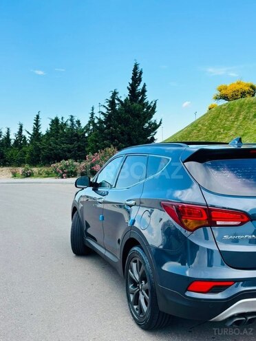 Hyundai Santa Fe-5