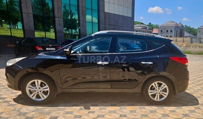 Hyundai ix35-4