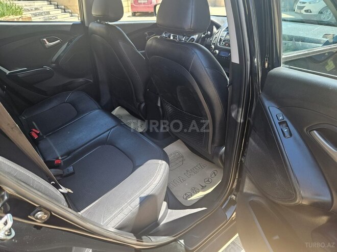 Hyundai ix35-15