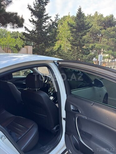 Opel Insignia-11