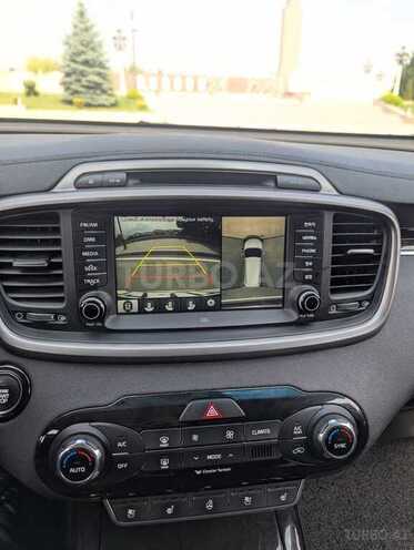 Kia Sorento-4