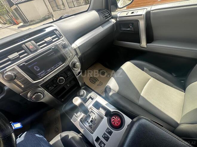 Toyota 4Runner-4