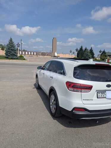 Kia Sorento-11