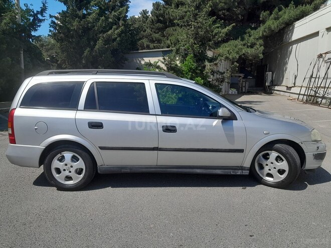 Opel Astra-2