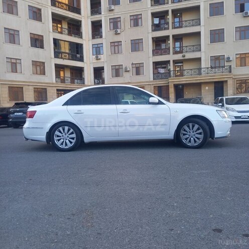 Hyundai Sonata-6