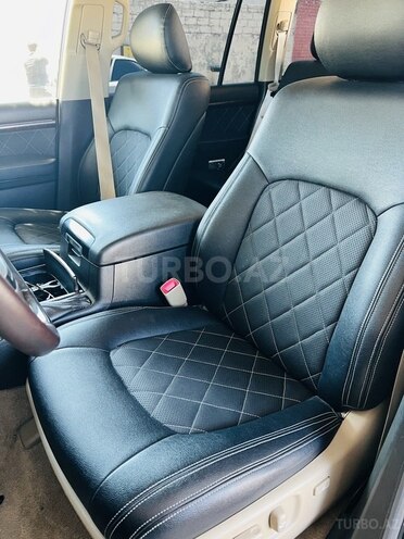 Toyota Land Cruiser-20