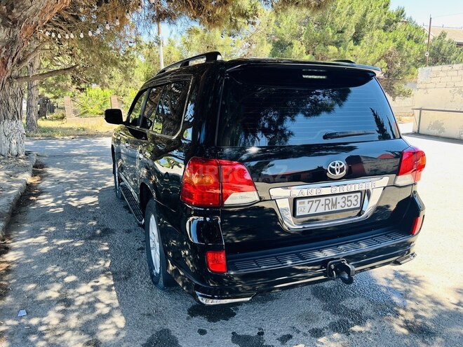 Toyota Land Cruiser-8