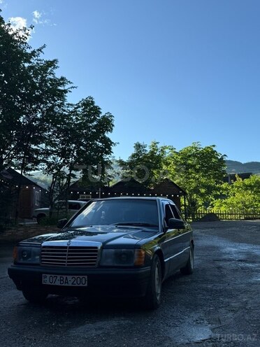 Mercedes 190-3