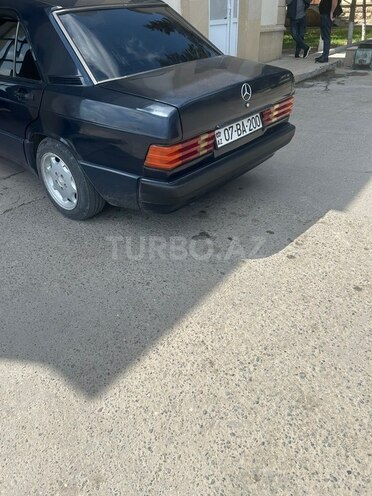 Mercedes 190-7