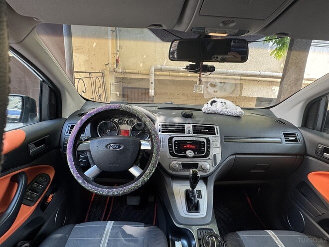 Ford Kuga-4
