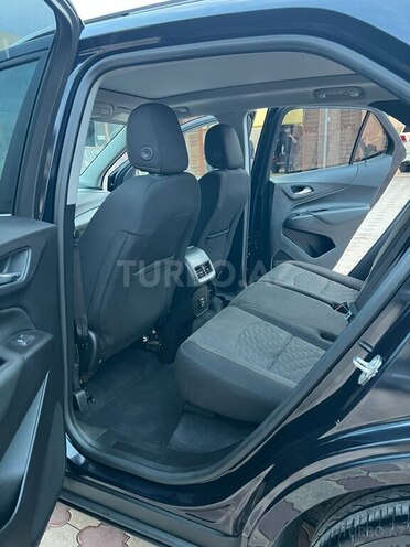 Chevrolet Equinox-2