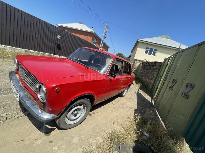 LADA (VAZ) 21011-5