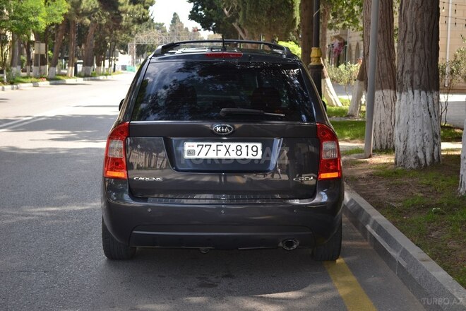 Kia Carens-2