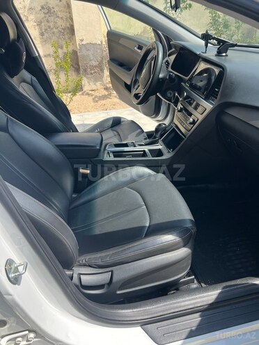 Hyundai Sonata-7
