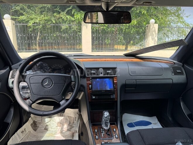 Mercedes C 240-8