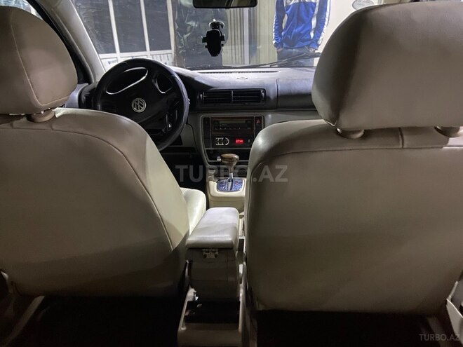 Volkswagen Passat-3