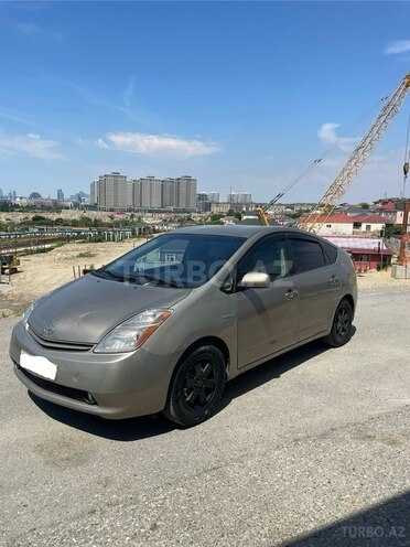 Toyota Prius-2