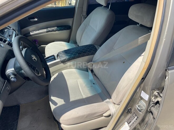 Toyota Prius-7