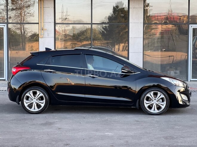 Hyundai i30-6