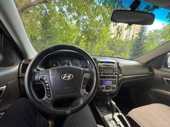 Hyundai Santa Fe-4