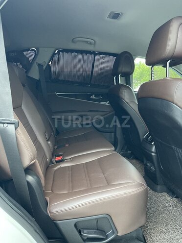 Kia Sorento-14