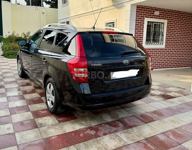 Kia Ceed SW-3