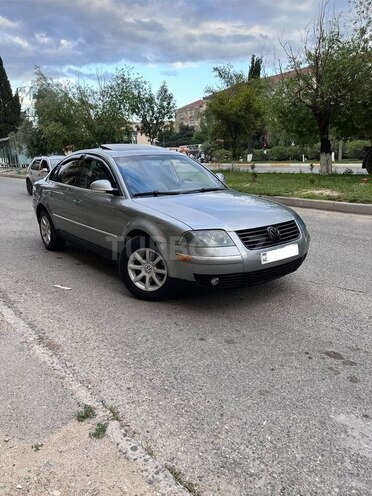 Volkswagen Passat-4