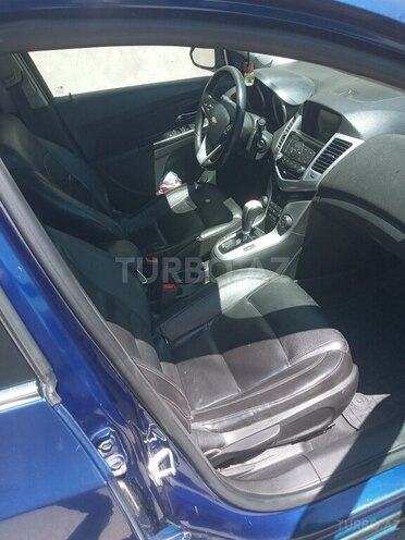 Chevrolet Cruze-5