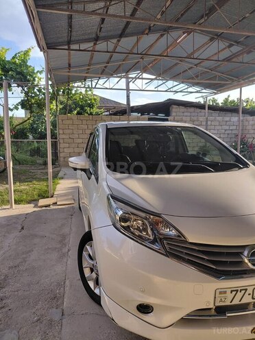 Nissan Note-2